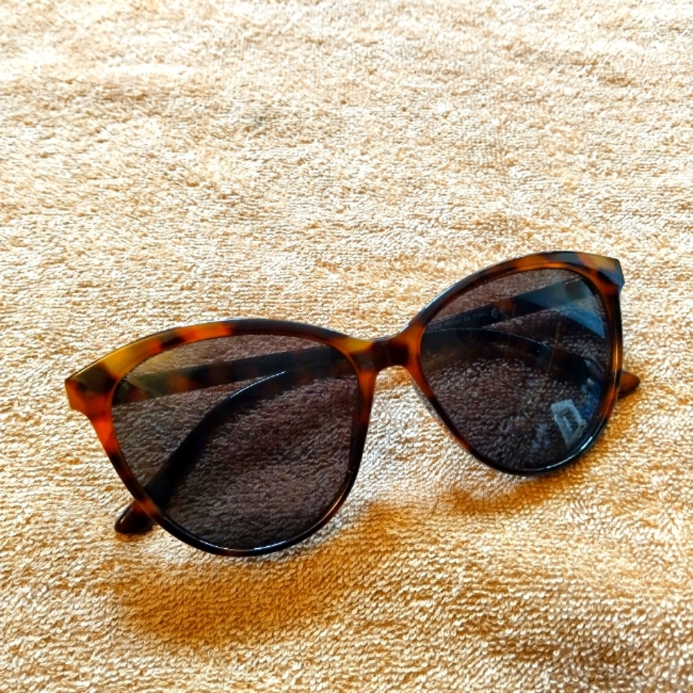 Retro style sunnies
